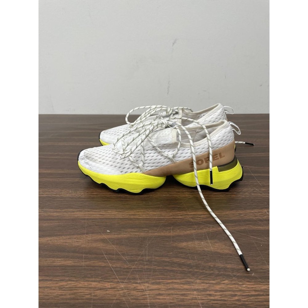 Sorel Kinetic Impact Lace - Size 9